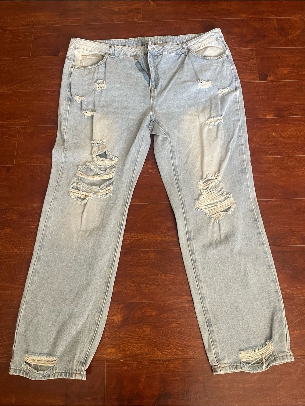 SHEIN Light Blue Distressed Straight Leg Jeans